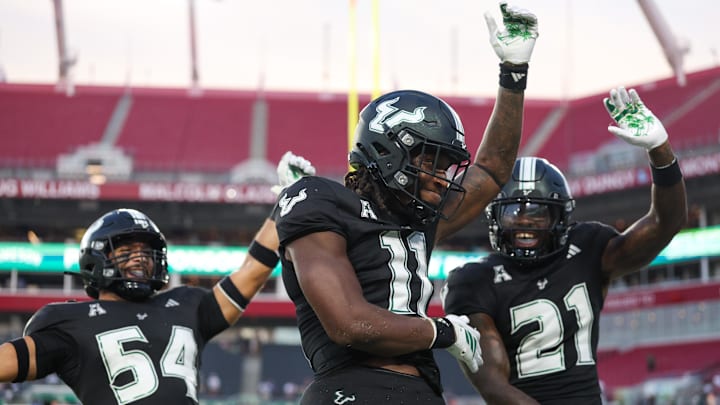 South Florida Bulls wide receiver Keshaun Singleton vs. Boise State Broncos