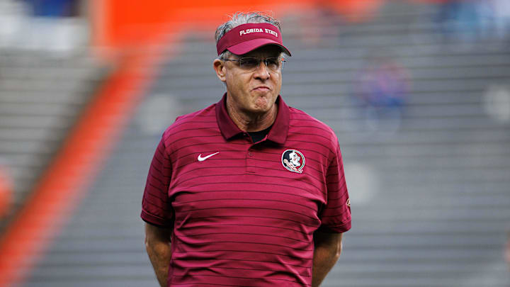 Nov 29, 2025; Gainesville, Florida, USA; Florida Gators offensive coordinator Gus Malzahn looks on before a game against the Florida Gators at Ben Hill Griffin Stadium. Mandatory Credit: Matt Pendleton-Imagn Images Nov 29, 2025; Gainesville, Florida, USA; Florida Gators offensive coordinator Gus Malzahn looks on before a game against the Florida Gators at Ben Hill Griffin Stadium. Mandatory Credit: Matt Pendleton-Imagn Images