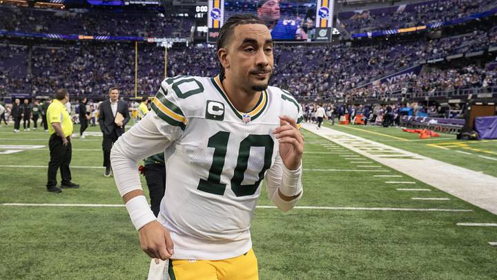 Jan 4, 2026; Minneapolis, Minnesota, USA; Green Bay Packers quarterback Jordan Love (10) jigs off the field after their game against the Minnesota Vikings at U.S. Bank Stadium. Mandatory Credit: Mark Hoffman-USA TODAY Network via Imagn Images