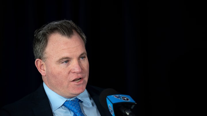 Tennessee Titans general manager Mike Borgonzi introduces Robert Saleh to the media at the new head coach’s introductory press conference at Ascension Saint Thomas Sports Park in Nashville, Tenn., Thursday, Jan. 29, 2026.