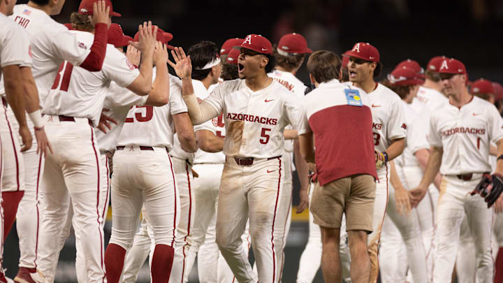 Feb 23, 2024; Arlington, TX, USA; The Arkansas Razorbacks plays against the Oregon State Beavers