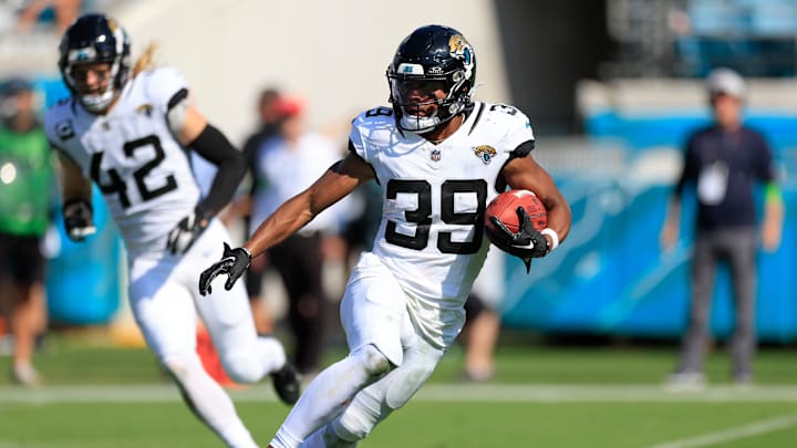 Jacksonville Jaguars wide receiver Jamal Agnew (39) rushes for yards during the fourth quarter of an
