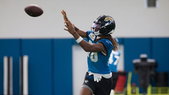 Jacksonville Jaguars wide receiver Joshua Cephus (80) catches a pass during the 10th organized team activity at Miller Electric Center Wednesday, June 4, 2025 in Jacksonville, Fla. [Corey Perrine/Florida Times-Union]