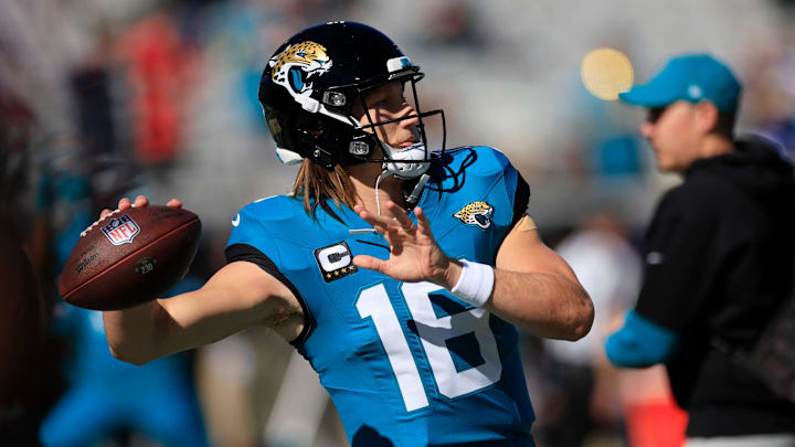 Jacksonville Jaguars quarterback Trevor Lawrence (16) warms up before an NFL football matchup Sunday, Dec. 1, 2024 at EverBank Stadium in Jacksonville, Fla.