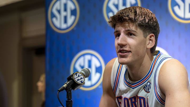 Florida Gators forward Alex Condon is one of the best forwards in the country entering the 2025-26 season. Florida Gators forward Alex Condon is one of the best forwards in the country entering the 2025-26 season.