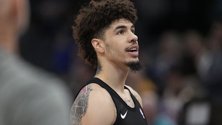 Mar 3, 2025; Charlotte, North Carolina, USA; Charlotte Hornets guard LaMelo Ball (1) during pregame warm ups against the Golden State Warriors at Spectrum Center. Mandatory Credit: Jim Dedmon-Imagn Images Mar 3, 2025; Charlotte, North Carolina, USA; Charlotte Hornets guard LaMelo Ball (1) during pregame warm ups against the Golden State Warriors at Spectrum Center. Mandatory Credit: Jim Dedmon-Imagn Images