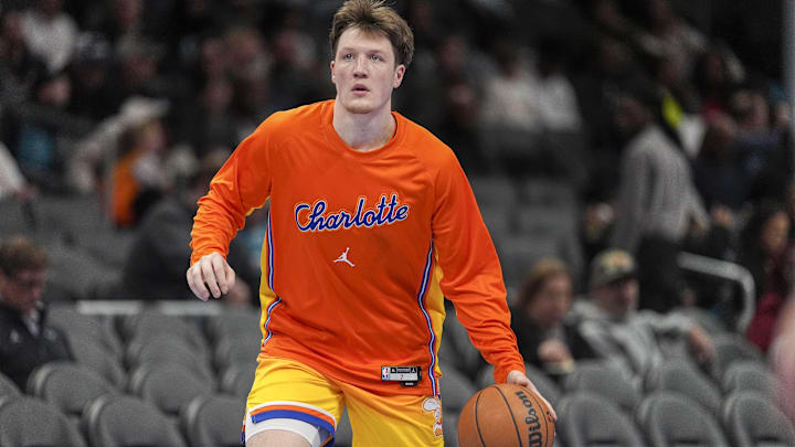 Jan 24, 2026; Charlotte, North Carolina, USA; Charlotte Hornets guard/forward Kon Knueppel (7) warms up during the second half against the Washington Wizards at the Spectrum Center. Mandatory Credit: Jim Dedmon-Imagn Images