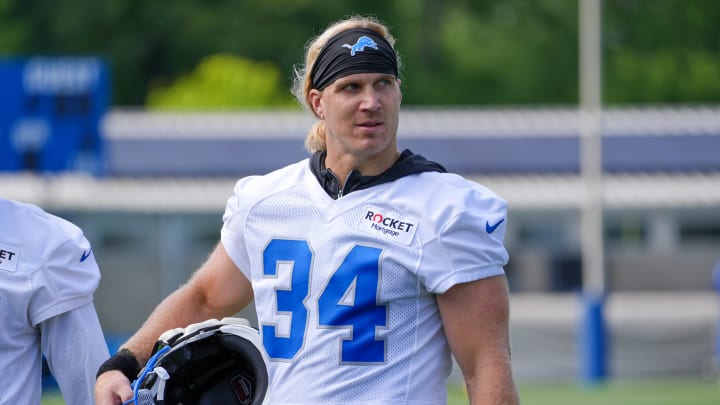 Detroit Lions linebacker Alex Anzalone (34) Detroit Lions linebacker Alex Anzalone (34)
