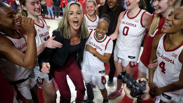 Oklahoma coach Jennie Baranczyk Oklahoma coach Jennie Baranczyk