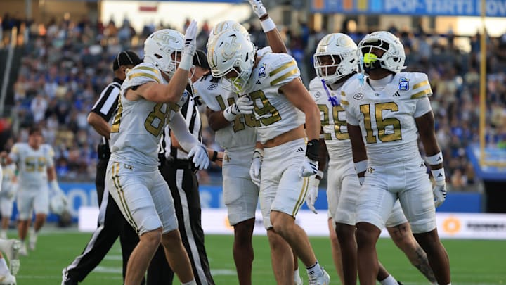 Dec 27, 2025; Orlando, FL, USA; Georgia Tech Yellow Jackets defensive back Will Kiker (39) recovers the fumble against the BYU Cougars during the first half at Camping World Stadium. Mandatory Credit: Kim Klement Neitzel-Imagn Images Dec 27, 2025; Orlando, FL, USA; Georgia Tech Yellow Jackets defensive back Will Kiker (39) recovers the fumble against the BYU Cougars during the first half at Camping World Stadium. Mandatory Credit: Kim Klement Neitzel-Imagn Images