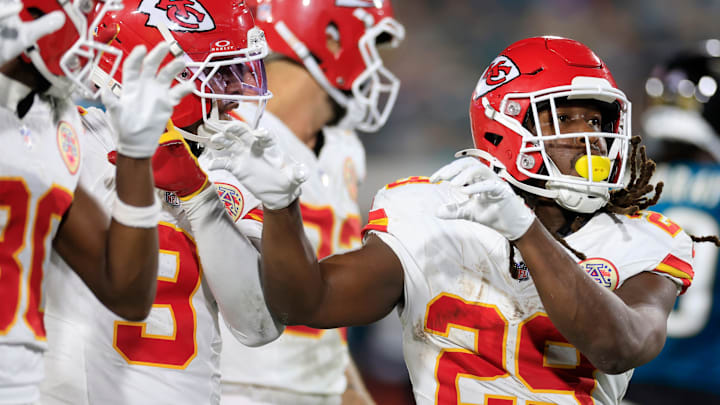 Kansas City Chiefs running back Kareem Hunt (29) celebrates his touchdown during the fourth quarter of an NFL football matchup at EverBank Stadium, Monday, Oct. 6, 2025, in Jacksonville, Fla. The Jacksonville Jaguars edged the Kansas City Chiefs 31-28. [Corey Perrine/Florida Times-Union]