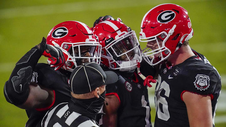 Nov 21, 2020; Athens, Georgia, USA; Georgia Bulldogs wide receiver George Pickens (1) (center) reacts with teammates after catching a touchdown pass against the Mississippi State Bulldogs during the first half at Sanford Stadium. Mandatory Credit: Dale Zanine-Imagn Images Nov 21, 2020; Athens, Georgia, USA; Georgia Bulldogs wide receiver George Pickens (1) (center) reacts with teammates after catching a touchdown pass against the Mississippi State Bulldogs during the first half at Sanford Stadium. Mandatory Credit: Dale Zanine-Imagn Images