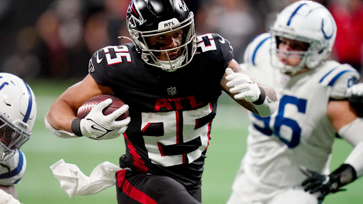 Tyler Allgeier ran for a touchdown, and Younghoe Koo kicked 5 field goals in the Atlanta Falcons' 29-10 win over the Colts in 2023.
