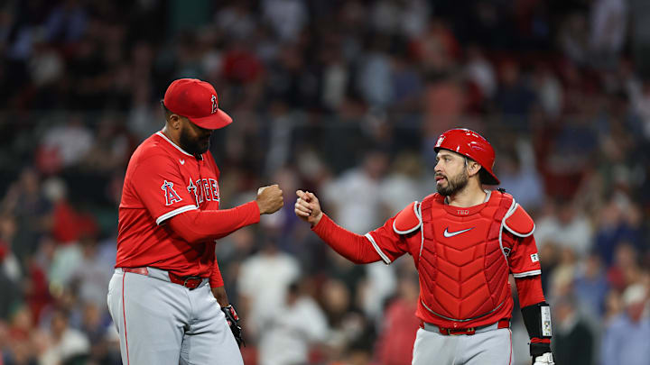 Jun 3, 2025; Boston, Massachusetts, USA; Los Angeles Angels relief pitcher Kenley Jansen (74) and Los Angeles Angels catcher Travis d'Arnaud (25) fist bump during the ninth inning against the Boston Red Sox at Fenway Park. Mandatory Credit: Paul Rutherford-Imagn Images Jun 3, 2025; Boston, Massachusetts, USA; Los Angeles Angels relief pitcher Kenley Jansen (74) and Los Angeles Angels catcher Travis d'Arnaud (25) fist bump during the ninth inning against the Boston Red Sox at Fenway Park. Mandatory Credit: Paul Rutherford-Imagn Images