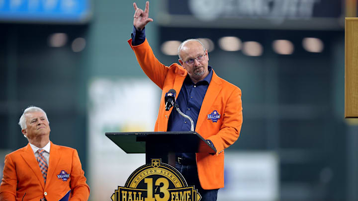 Aug 16, 2025; Houston, Texas, USA; Former Houston Astros pitcher and Baseball Hall of Fame inductee Billy Wagner speaks to the fans prior to the game against the Baltimore Orioles at Daikin Park. Mandatory Credit: Erik Williams-Imagn Images