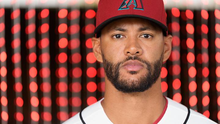 Diamondbacks Officially Release Veteran Reliever