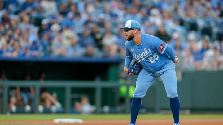 Sep 20, 2025; Kansas City, Missouri, USA; Kansas City Royals pitcher Noah Cameron (65) looks for the sign during the fourth inning against the Toronto Blue Jays at Kauffman Stadium. Mandatory Credit: William Purnell-Imagn Images Sep 20, 2025; Kansas City, Missouri, USA; Kansas City Royals pitcher Noah Cameron (65) looks for the sign during the fourth inning against the Toronto Blue Jays at Kauffman Stadium. Mandatory Credit: William Purnell-Imagn Images