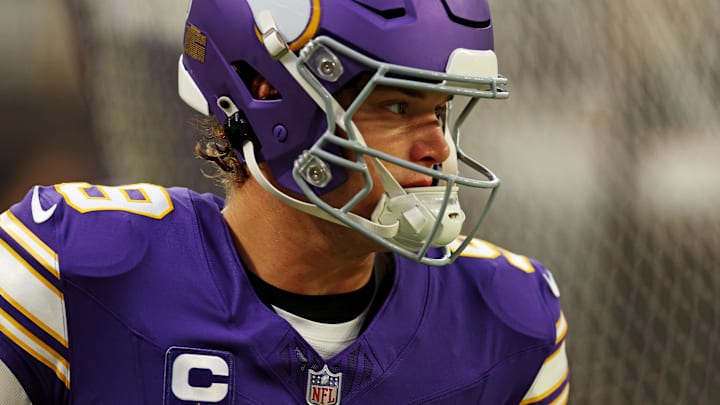 Sep 14, 2025; Minneapolis, Minnesota, USA; Minnesota Vikings quarterback J.J. McCarthy (9) takes the field before the game against Atlanta Falcons at U.S. Bank Stadium. Mandatory Credit: Matt Krohn-Imagn Images Sep 14, 2025; Minneapolis, Minnesota, USA; Minnesota Vikings quarterback J.J. McCarthy (9) takes the field before the game against Atlanta Falcons at U.S. Bank Stadium. Mandatory Credit: Matt Krohn-Imagn Images
