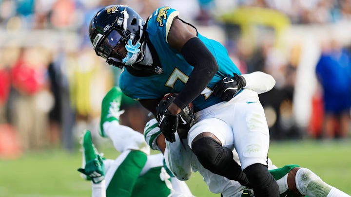 Jacksonville Jaguars wide receiver Brian Thomas Jr. (7) scores a touchdown during the fourth quarter Sunday, Dec. 15, 2024 at EverBank Stadium in Jacksonville, Fla. The Jets held off the Jaguars 32-25. [Corey Perrine/Florida Times-Union]