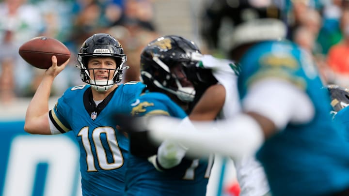 Jacksonville Jaguars quarterback Mac Jones (10) passes the ball during the second quarter Sunday, Dec. 15, 2024 at EverBank Stadium in Jacksonville, Fla. [Corey Perrine/Florida Times-Union]