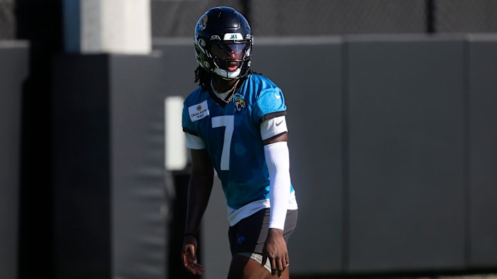 Jacksonville Jaguars wide receiver Brian Thomas Jr. (7) looks to run a route during the second mandatory minicamp at Miller Electric Center Wednesday, June 11, 2025 in Jacksonville, Fla.