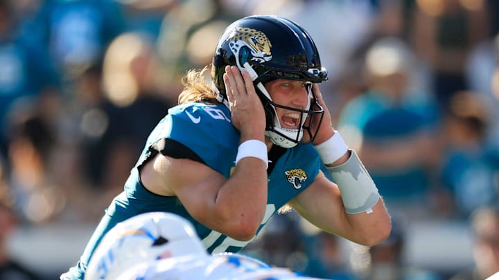Jacksonville Jaguars quarterback Trevor Lawrence (16) calls a play during the fourth quarter of an NFL football game at EverBank Stadium, Sunday, Nov. 16, 2025 in Jacksonville, Fla. The Jacksonville Jaguars defeated the Los Angeles Chargers 35-6. [Corey Perrine/Florida Times-Union]