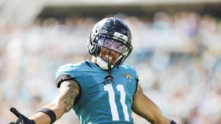Nov 16, 2025; Jacksonville, Florida, USA; Jacksonville Jaguars wide receiver Parker Washington (11) reacts after drawing a pass interference penalty against the Los Angeles Chargers during the first quarter at EverBank Stadium. Mandatory Credit: Morgan Tencza-Imagn Images Nov 16, 2025; Jacksonville, Florida, USA; Jacksonville Jaguars wide receiver Parker Washington (11) reacts after drawing a pass interference penalty against the Los Angeles Chargers during the first quarter at EverBank Stadium. Mandatory Credit: Morgan Tencza-Imagn Images