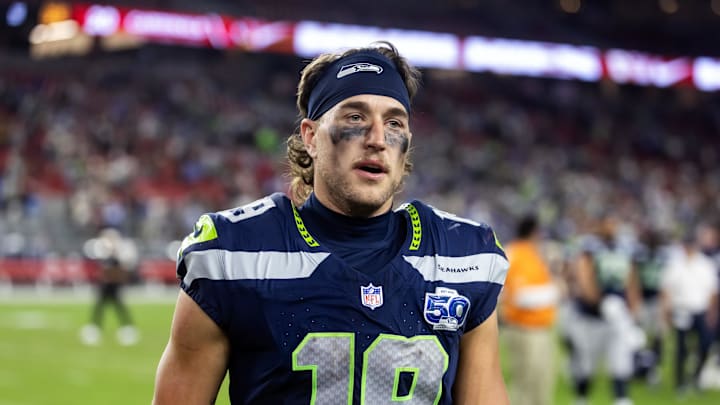 Sep 25, 2025; Glendale, Arizona, USA; Seattle Seahawks wide receiver Jake Bobo (19) against the Arizona Cardinals at State Farm Stadium. Mandatory Credit: Mark J. Rebilas-Imagn Images Sep 25, 2025; Glendale, Arizona, USA; Seattle Seahawks wide receiver Jake Bobo (19) against the Arizona Cardinals at State Farm Stadium. Mandatory Credit: Mark J. Rebilas-Imagn Images