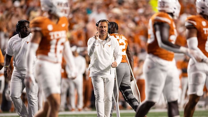 Oct 19, 2024; Austin, Texas, USA; Texas Longhorns head coach Steve Sarkisian encourages his team in the third quarter against the Georgia Bulldogs at Darrell K Royal-Texas Memorial Stadium. Mandatory Credit: Brett Patzke-Imagn Images Oct 19, 2024; Austin, Texas, USA; Texas Longhorns head coach Steve Sarkisian encourages his team in the third quarter against the Georgia Bulldogs at Darrell K Royal-Texas Memorial Stadium. Mandatory Credit: Brett Patzke-Imagn Images