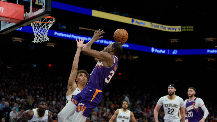 Apr 7, 2024; Phoenix, Arizona, USA; Phoenix Suns forward Kevin Durant (35) as he shoots against New Apr 7, 2024; Phoenix, Arizona, USA; Phoenix Suns forward Kevin Durant (35) as he shoots against New