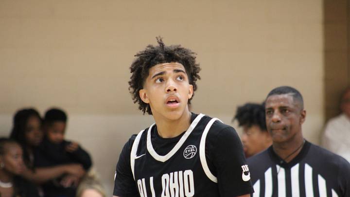 Kansas point guard Taylen Kinney (0)