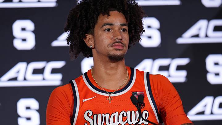 Syracuse basketball plays Siena in an exhibition on Sunday. Here's how to watch, plus injury updates on two 'Cuse players. Syracuse basketball plays Siena in an exhibition on Sunday. Here's how to watch, plus injury updates on two 'Cuse players.