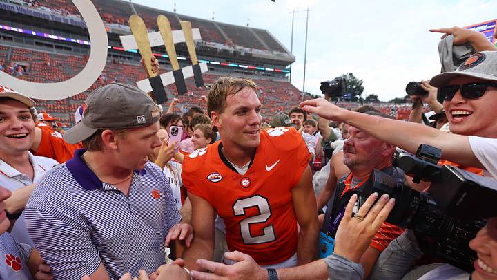 Sep 19, 2026; Clemson, South Carolina, USA; Clemson Tigers quarterback Tait Reynolds (2) is congratulated after the win over University of North Carolina Tar Heels at Memorial Stadium. Mandatory Credit: Ashley Tumlin-Imagn Images Sep 19, 2026; Clemson, South Carolina, USA; Clemson Tigers quarterback Tait Reynolds (2) is congratulated after the win over University of North Carolina Tar Heels at Memorial Stadium. Mandatory Credit: Ashley Tumlin-Imagn Images
