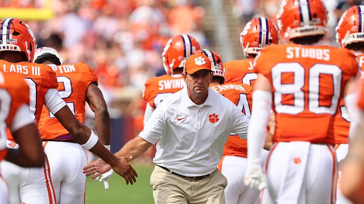 Week 4 is here, and the Tigers are taking a trip out West to face the California Golden Bears on Friday night. Week 4 is here, and the Tigers are taking a trip out West to face the California Golden Bears on Friday night.