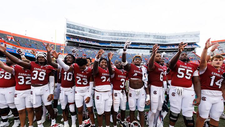 Oct 10, 2026; Gainesville, Florida, USA; South Carolina Gamecocks players gesture towards fans after a game against the Florida Gators at Ben Hill Griffin Stadium. Mandatory Credit: Matt Pendleton-Imagn Images Oct 10, 2026; Gainesville, Florida, USA; South Carolina Gamecocks players gesture towards fans after a game against the Florida Gators at Ben Hill Griffin Stadium. Mandatory Credit: Matt Pendleton-Imagn Images