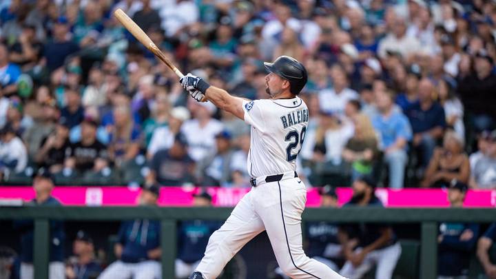 Aug 24, 2026; Seattle, Washington, USA; Seattle Mariners catcher Cal Raleigh (29) hits a two-run home run during the first inning against the Philadelphia Phillies at T-Mobile Park. Mandatory Credit: Stephen Brashear-Imagn Images Aug 24, 2026; Seattle, Washington, USA; Seattle Mariners catcher Cal Raleigh (29) hits a two-run home run during the first inning against the Philadelphia Phillies at T-Mobile Park. Mandatory Credit: Stephen Brashear-Imagn Images