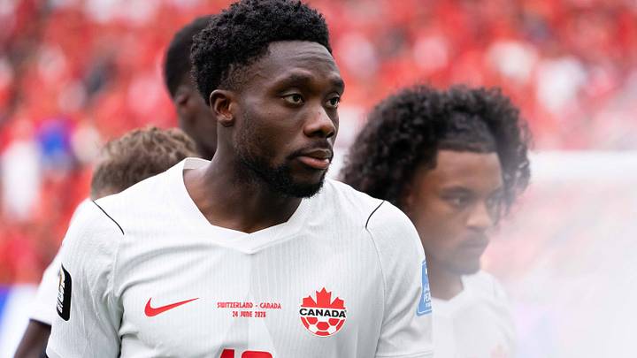 Alphonso Davies of Canada gets ready for the match before the FIFA World Cup.