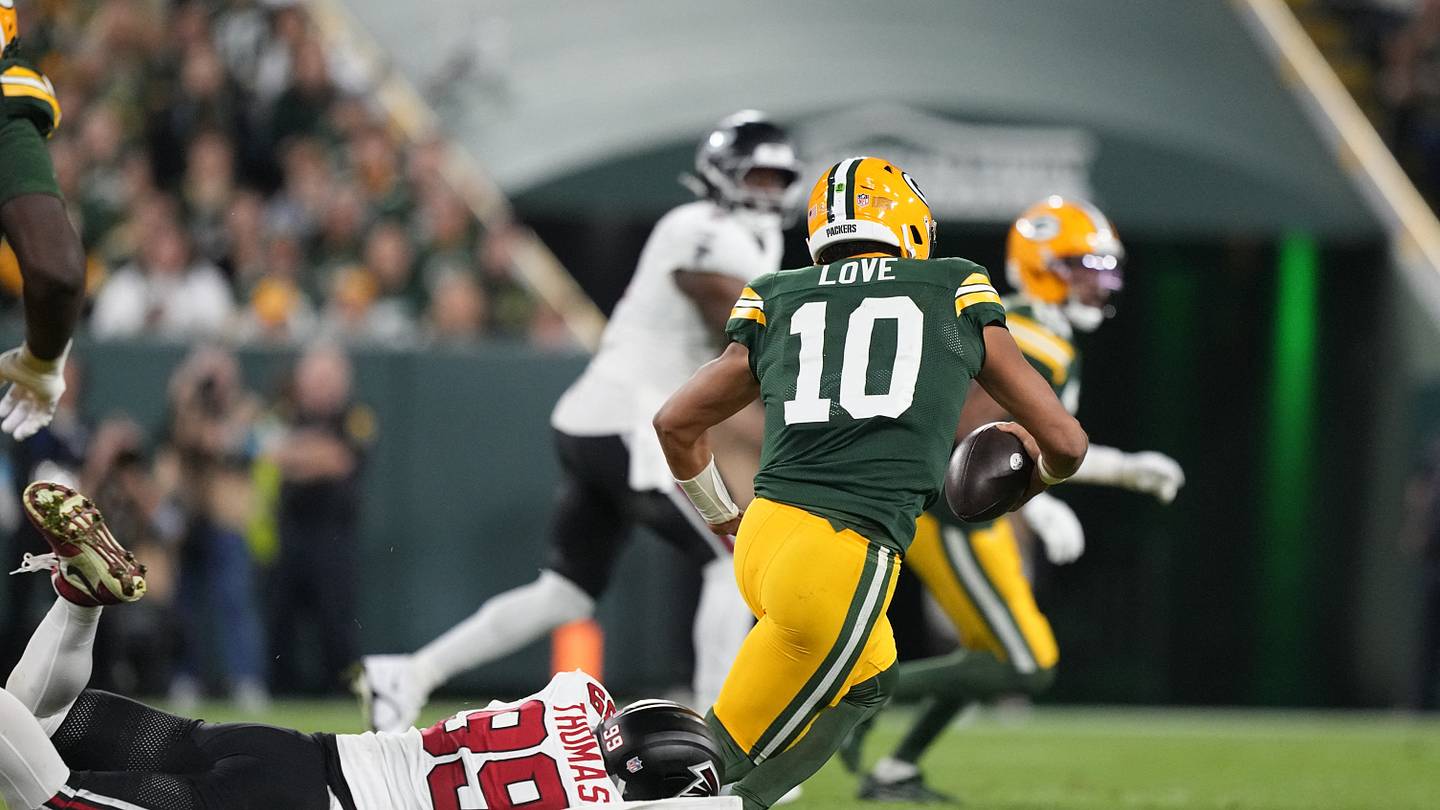 Winners and Losers From Packers’ ‘Humbling’ Loss to Falcons