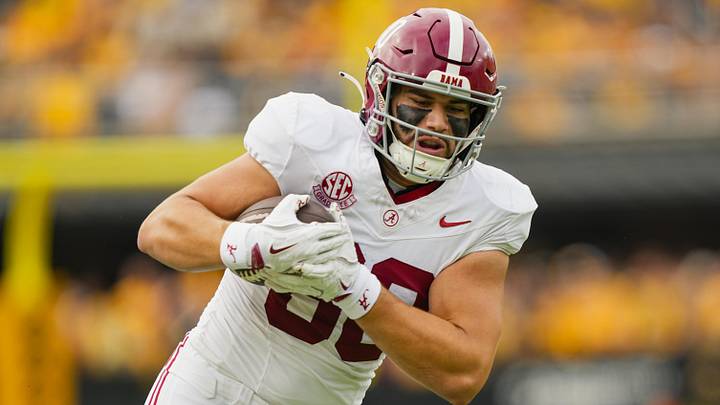 Oct 11, 2025; Columbia, Missouri, USA; Alabama Crimson Tide tight end Josh Cuevas (80) runs with the ball during the first half against the Missouri Tigers at Faurot Field at Memorial Stadium. Mandatory Credit: Jay Biggerstaff-Imagn Images Oct 11, 2025; Columbia, Missouri, USA; Alabama Crimson Tide tight end Josh Cuevas (80) runs with the ball during the first half against the Missouri Tigers at Faurot Field at Memorial Stadium. Mandatory Credit: Jay Biggerstaff-Imagn Images