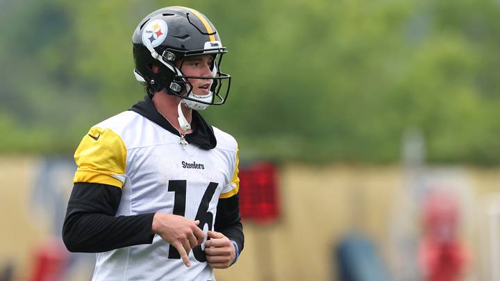 Jun 9, 2026; Pittsburgh, PA, USA; Pittsburgh Steelers quarterback Drew Allar (16) participates in drills during Minicamp at UPMC Rooney Sports Complex. Mandatory Credit: Charles LeClaire-Imagn Images Jun 9, 2026; Pittsburgh, PA, USA; Pittsburgh Steelers quarterback Drew Allar (16) participates in drills during Minicamp at UPMC Rooney Sports Complex. Mandatory Credit: Charles LeClaire-Imagn Images