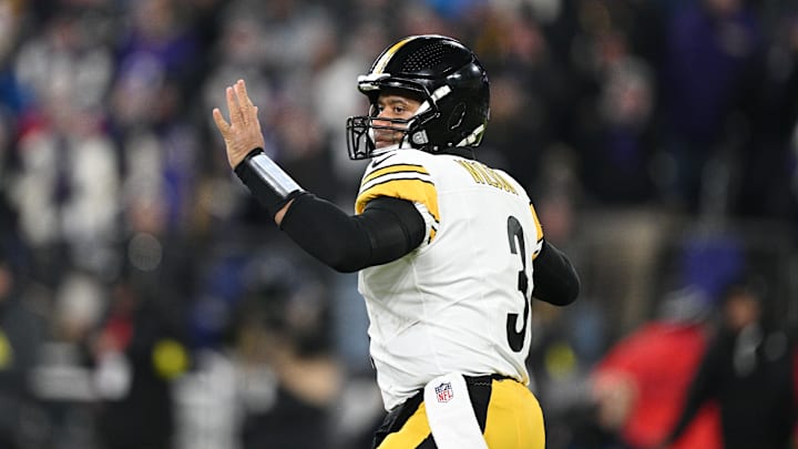 Quarterback Russell Wilson and the Giants are reported to have mutual interest, but they have yet to reach a deal. Quarterback Russell Wilson and the Giants are reported to have mutual interest, but they have yet to reach a deal.