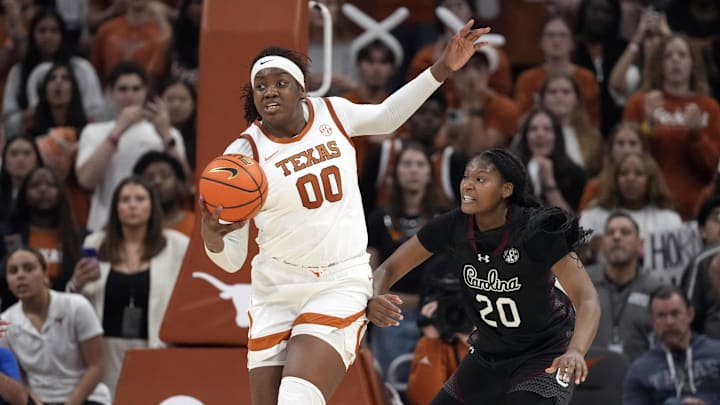 Feb 9, 2025; Austin, Texas, USA; Texas Longhorns center Kyla Oldacre (00) catches a pass during the second half against the South Carolina Gamecocks at Moody Center. Mandatory Credit: Scott Wachter-Imagn Images