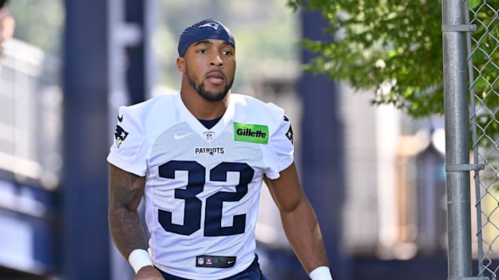 Jul 23, 2025; Foxborough, MA, USA; New England Patriots running back TreVeyon Henderson (32) walks to the practice field for training camp at Gillette Stadium. Mandatory Credit: Eric Canha-Imagn Images Jul 23, 2025; Foxborough, MA, USA; New England Patriots running back TreVeyon Henderson (32) walks to the practice field for training camp at Gillette Stadium. Mandatory Credit: Eric Canha-Imagn Images