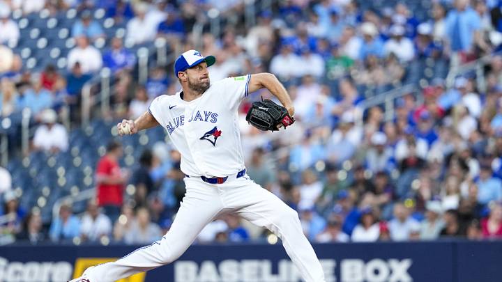 Jun 10, 2026; Toronto, Ontario, CAN; Toronto Blue Jays pitcher Max Scherzer (31) pitches against the Philadelphia Phillies during the first inning at Rogers Centre. Mandatory Credit: Kevin Sousa-Imagn Images Jun 10, 2026; Toronto, Ontario, CAN; Toronto Blue Jays pitcher Max Scherzer (31) pitches against the Philadelphia Phillies during the first inning at Rogers Centre. Mandatory Credit: Kevin Sousa-Imagn Images