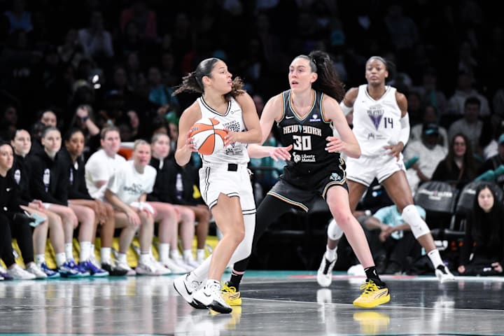 Breanna Stewart Breanna Stewart