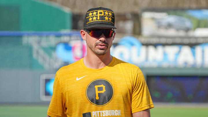 Jul 7, 2025; Kansas City, Missouri, USA; Pittsburgh Pirates right fielder Bryan Reynolds (10) takes batting practice against the Kansas City Royals prior to a game at Kauffman Stadium. Mandatory Credit: Denny Medley-Imagn Images