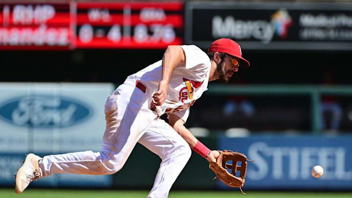 Sep 17, 2025; St. Louis, Missouri, USA; St. Louis Cardinals shortstop Thomas Saggese (25) fields a grounder up the middle by Cincinnati Reds outfielder Noelvi Marte (not shown) in the eighth inning at Busch Stadium. Mandatory Credit: Tim Vizer-Imagn Images Sep 17, 2025; St. Louis, Missouri, USA; St. Louis Cardinals shortstop Thomas Saggese (25) fields a grounder up the middle by Cincinnati Reds outfielder Noelvi Marte (not shown) in the eighth inning at Busch Stadium. Mandatory Credit: Tim Vizer-Imagn Images