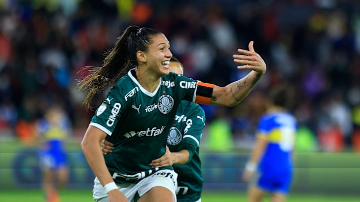 Bia Zaneratto contabiliza 21 gols e 12 assistências em 36 jogos do Palmeiras na temporada 2022