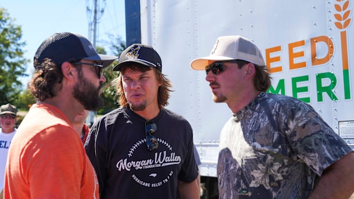 The Vanderbilt adjacency of Theo Von (center) has rankled Alabama fans.