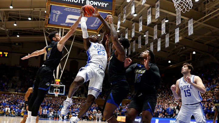 As Syracuse basketball coaches mine the portal, keep an eye on Delaware senior forward Jyáre Davis, a four-star transfer.